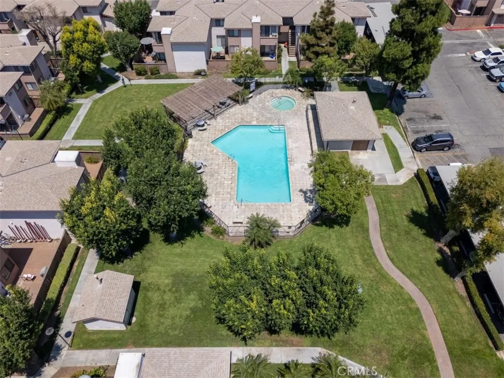 1313 Massachusetts Avenue 201, Riverside, California 92507 home-pic-14