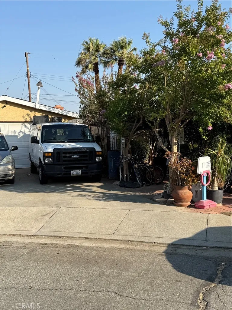 2271 W 7th Street, San Bernardino, California 92410 home-pic-0