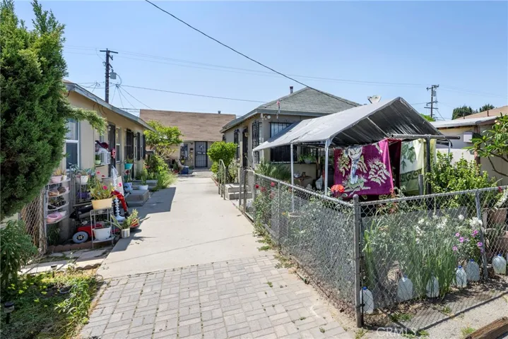 723 S Kern Avenue, East Los Angeles, California 90022