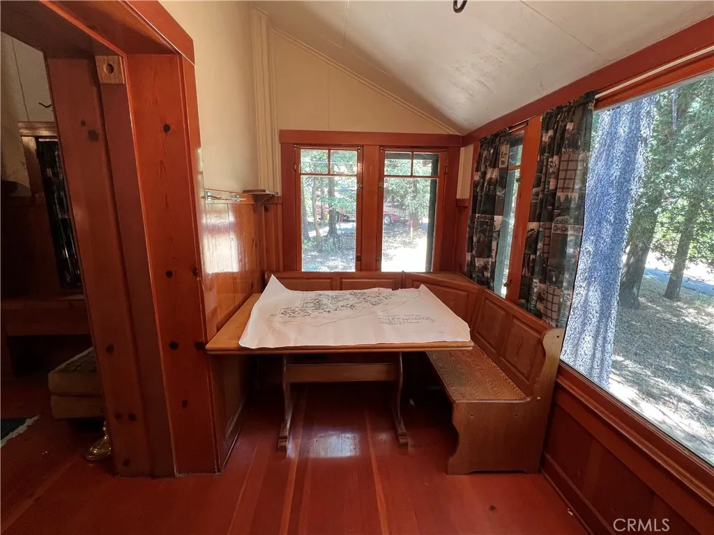 28879 Sycamore, Lake Arrowhead, California 92385 home-pic-15