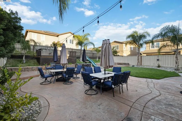 18290 Commercial St, Lathrop, California 95330