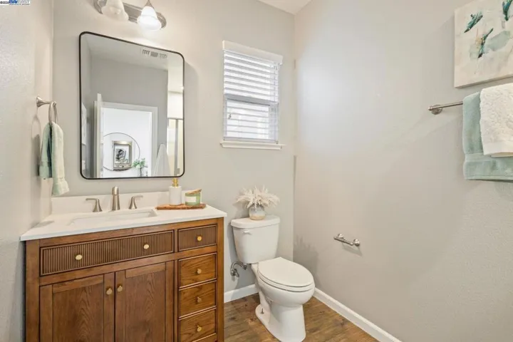 18290 Commercial St, Lathrop, California 95330