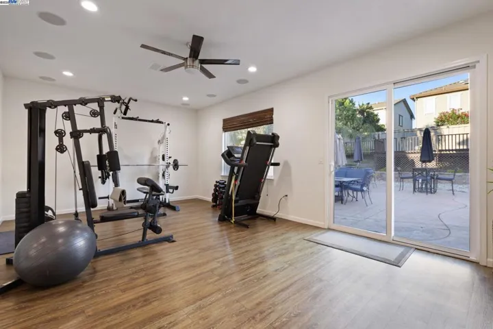 18290 Commercial St, Lathrop, California 95330