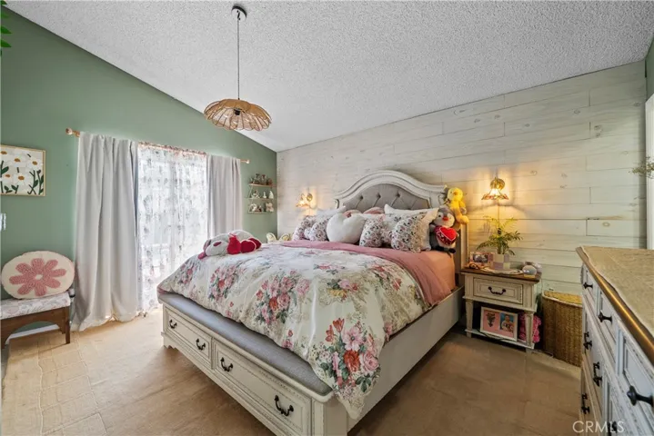 3052 E Avenue S4, Palmdale, California 93550