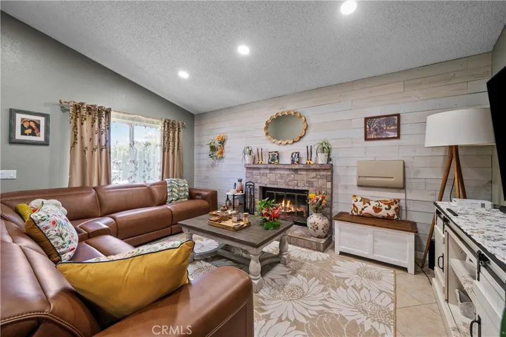 3052 E Avenue S4, Palmdale, California 93550