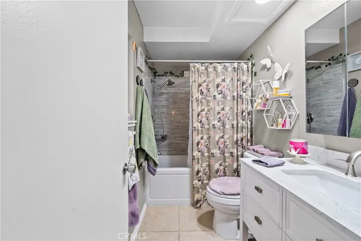 3052 E Avenue S4, Palmdale, California 93550