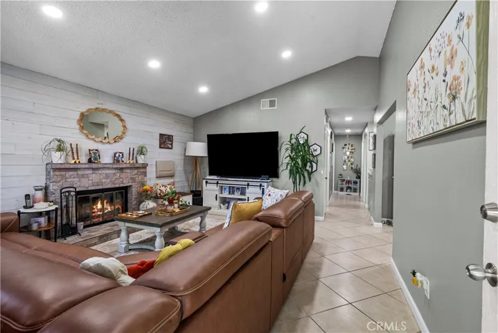 3052 E Avenue S4, Palmdale, California 93550