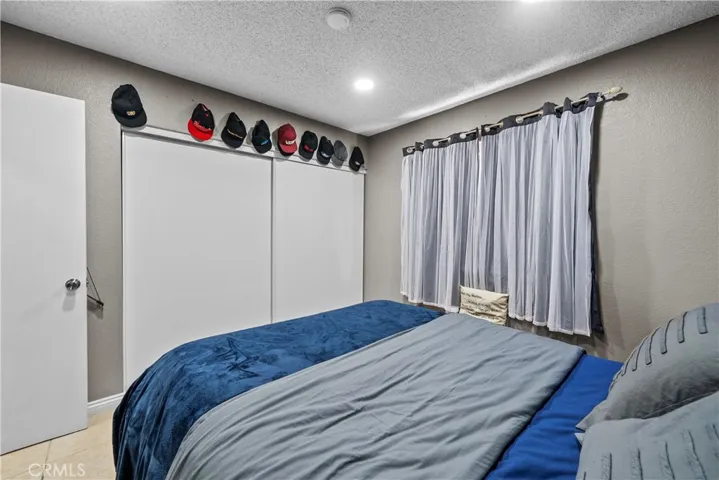 3052 E Avenue S4, Palmdale, California 93550