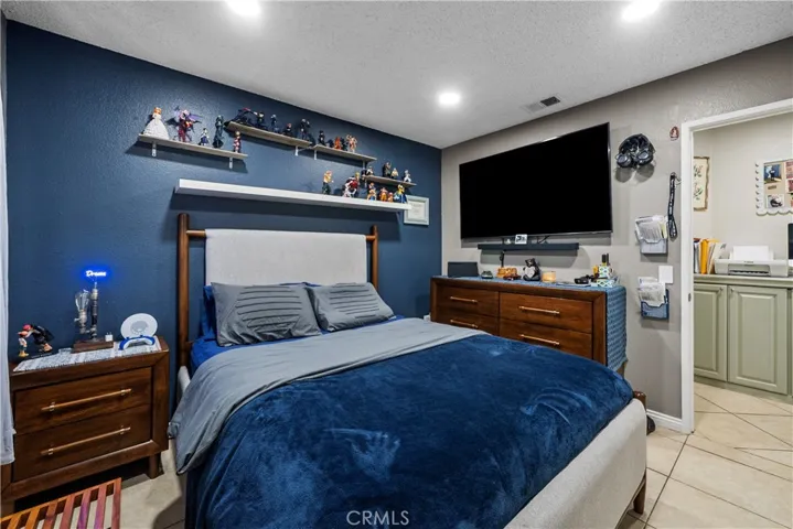 3052 E Avenue S4, Palmdale, California 93550