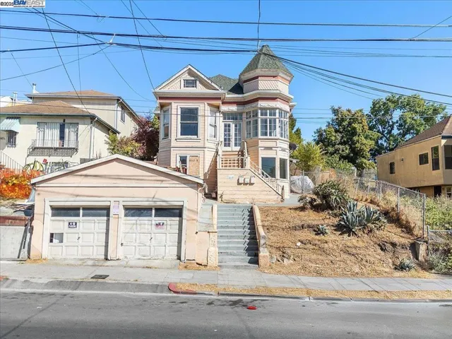 2230 23rd Ave, Oakland, California 94606