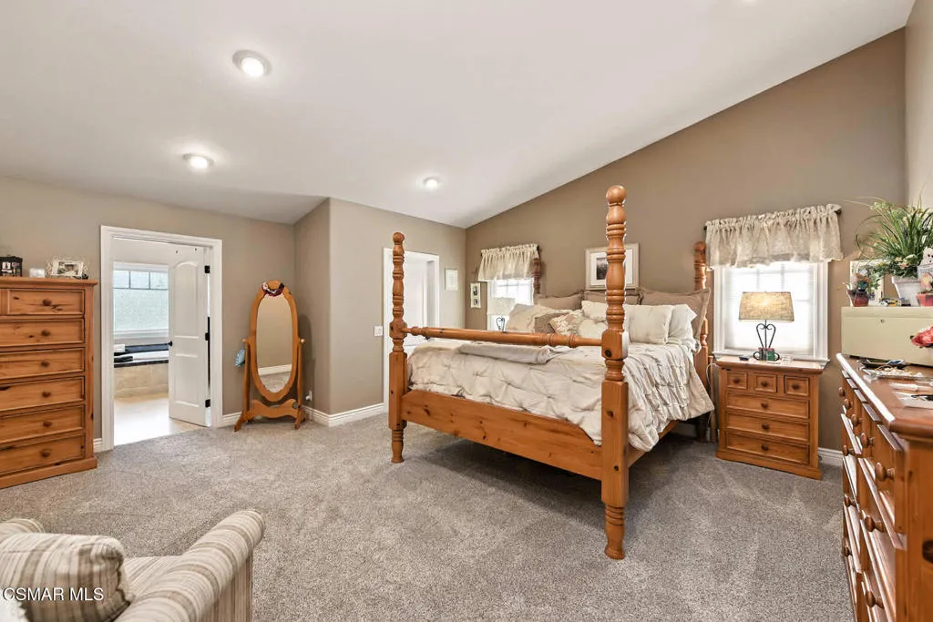 2056 Casual Court, Simi Valley, California 93065 home-pic-37