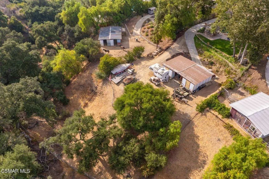 2056 Casual Court, Simi Valley, California 93065 home-pic-78