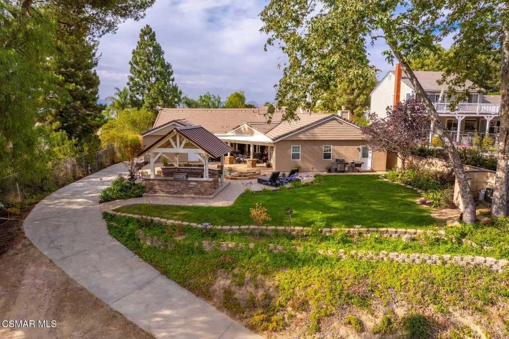 2056 Casual Court, Simi Valley, California 93065 home-pic-76