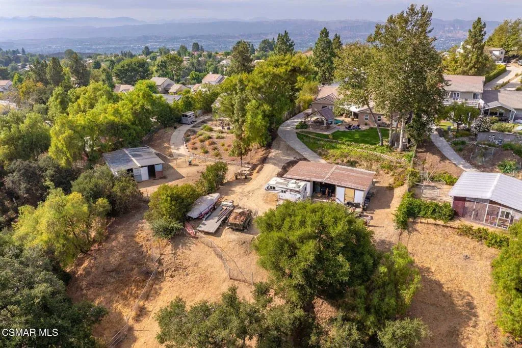 2056 Casual Court, Simi Valley, California 93065 home-pic-85
