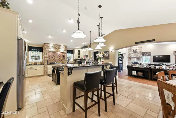 2056 Casual Ct Simi Valley-17