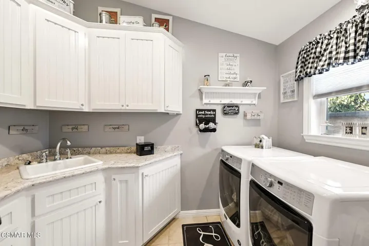 2056 Casual Ct Simi Valley-31