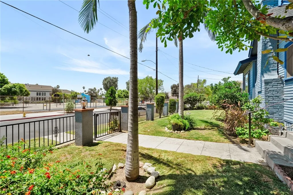 1063 E Rio Grande Street, Pasadena, California 91104 home-pic-24