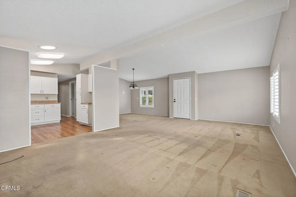 975 Telegraph Road 40, Santa Paula, California 93060 home-pic-16