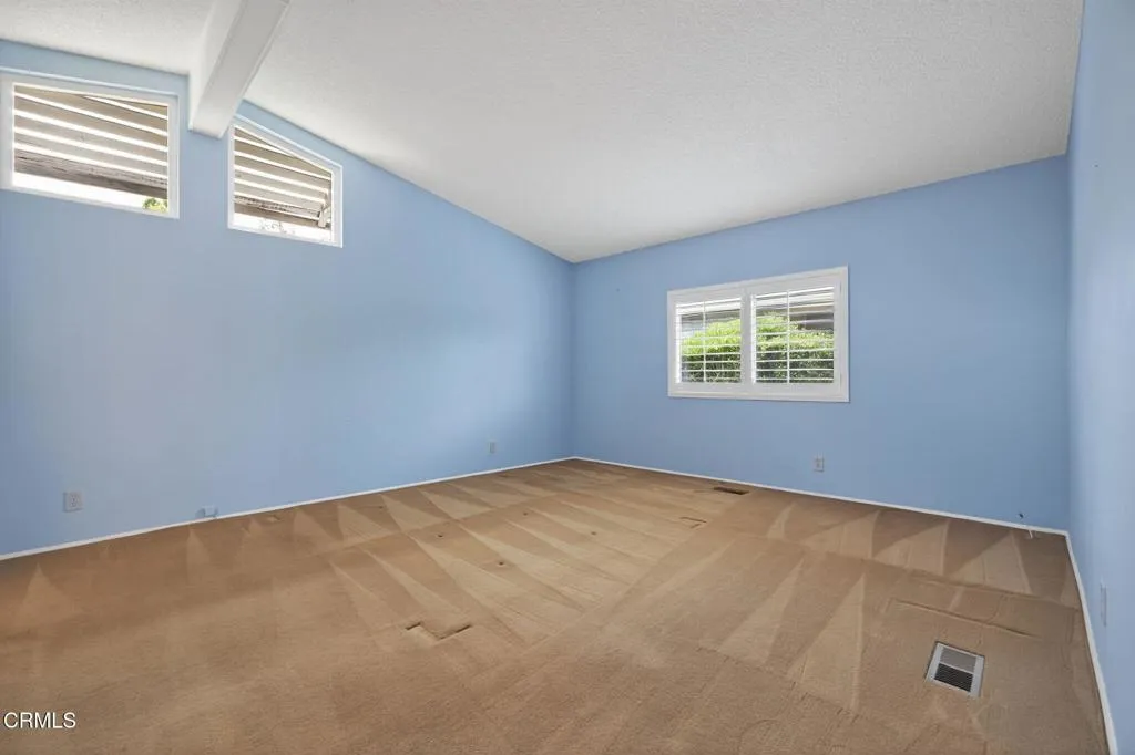 975 Telegraph Road 40, Santa Paula, California 93060 home-pic-5