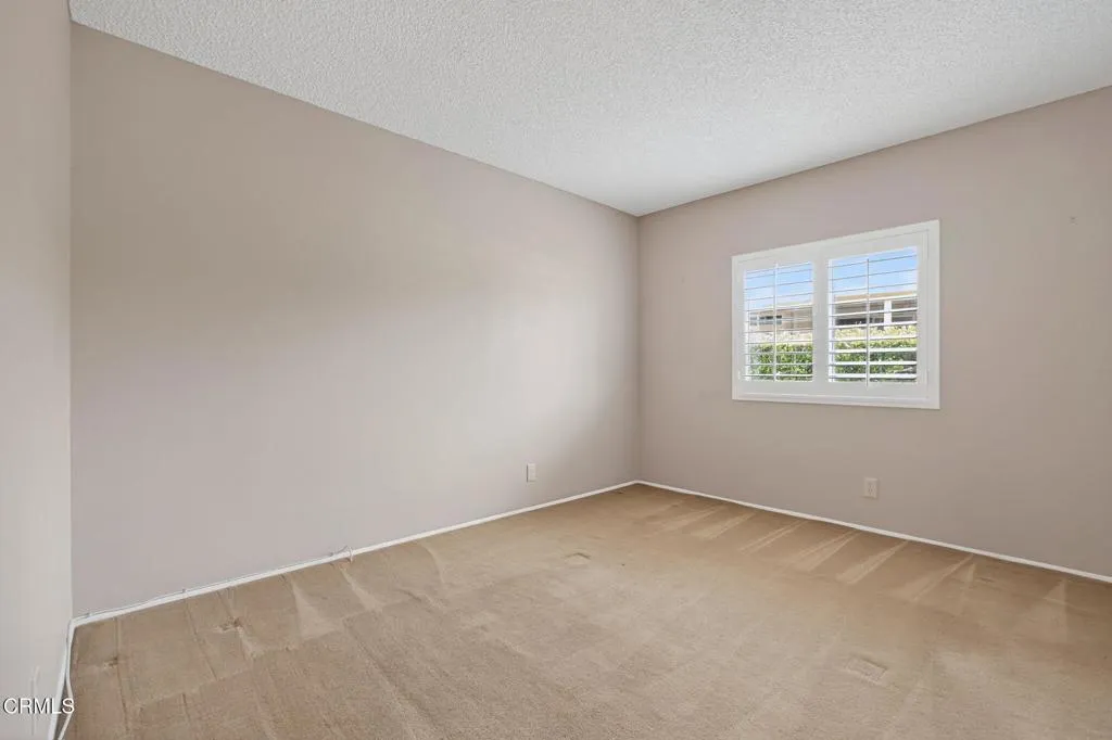 975 Telegraph Road 40, Santa Paula, California 93060 home-pic-4