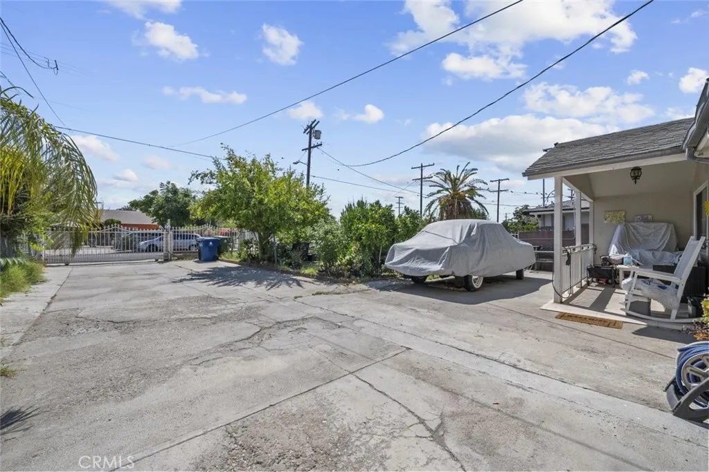 8023 Troost Avenue, North Hollywood, California 91605 home-pic-33