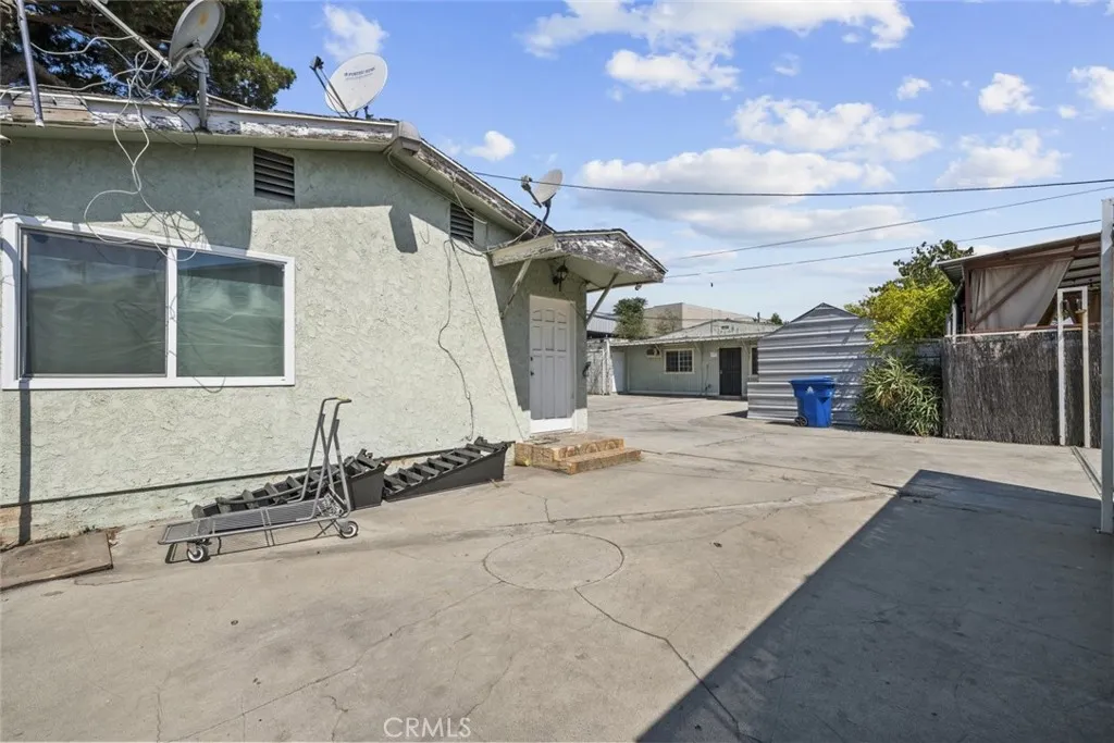 8023 Troost Avenue, North Hollywood, California 91605 home-pic-20