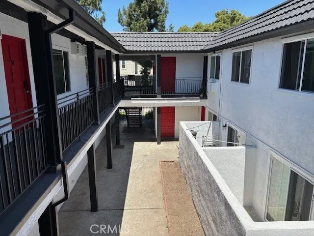 120 E Pine Street, Santa Ana, California 92701 home-pic-7