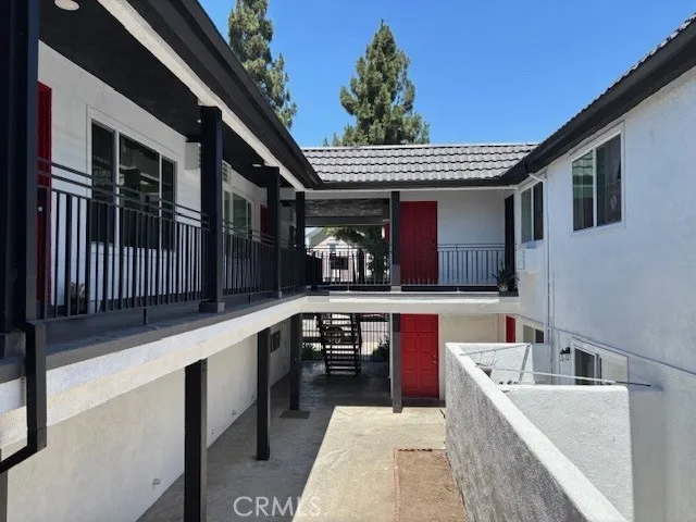 120 E Pine Street, Santa Ana, California 92701 home-pic-4