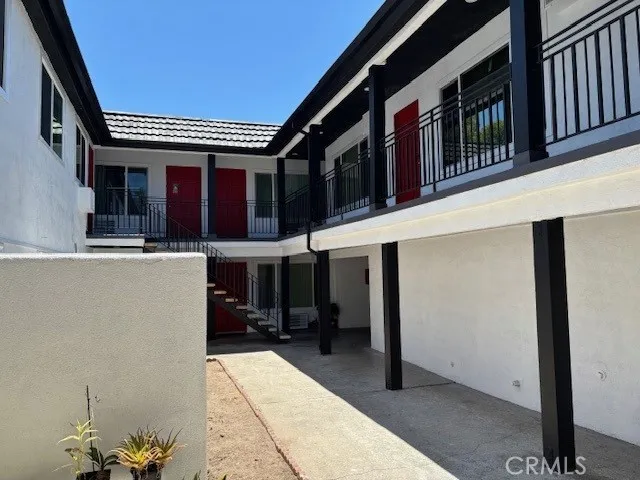 120 E Pine Street, Santa Ana, California 92701 home-pic-10