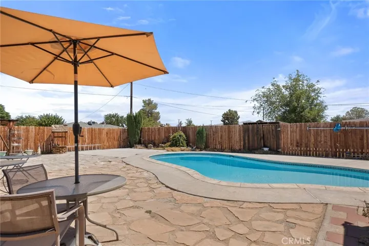 20990 Chama Road, Apple Valley, California 92308