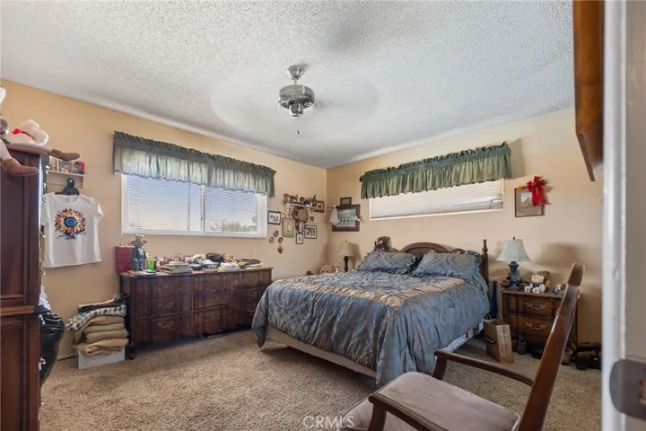 20990 Chama Road, Apple Valley, California 92308