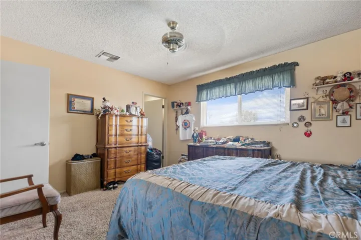20990 Chama Road, Apple Valley, California 92308