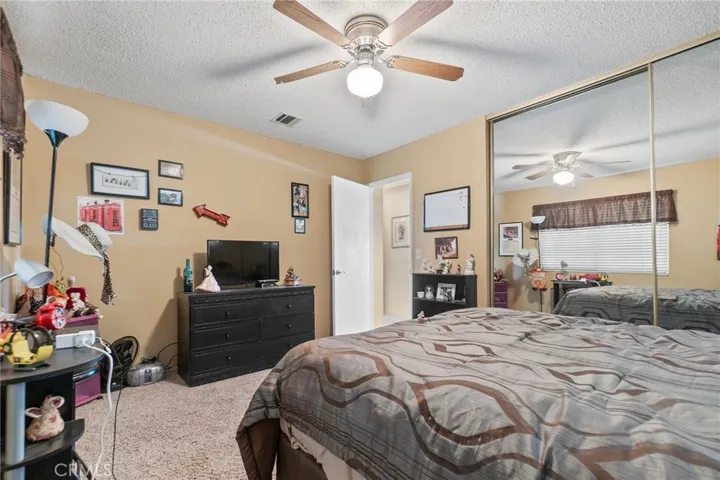 20990 Chama Road, Apple Valley, California 92308