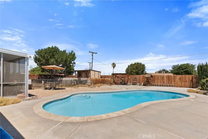 20990 Chama Road, Apple Valley, California 92308