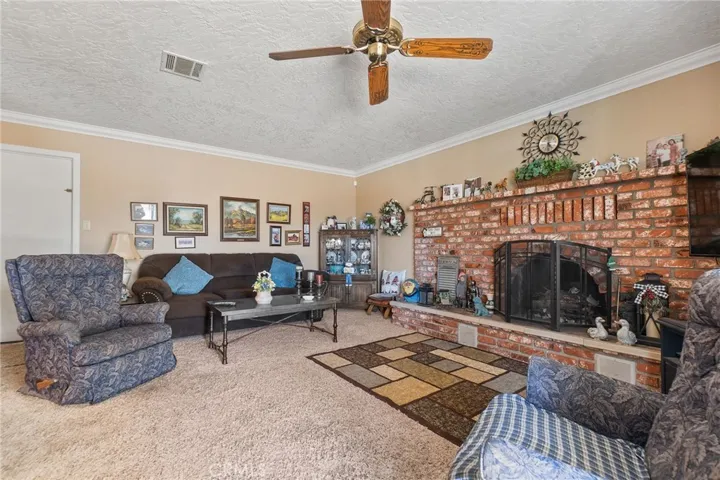 20990 Chama Road, Apple Valley, California 92308