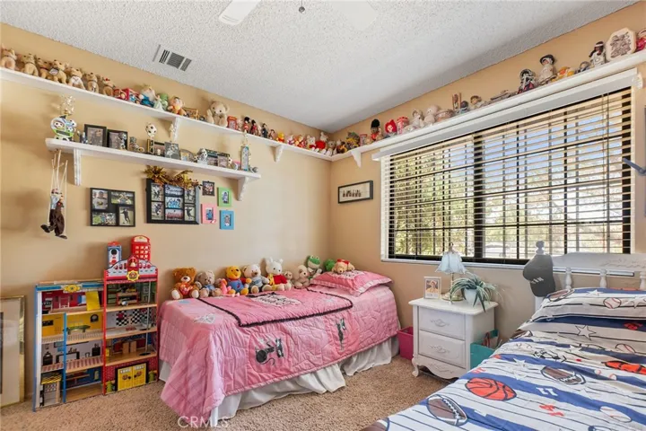 20990 Chama Road, Apple Valley, California 92308