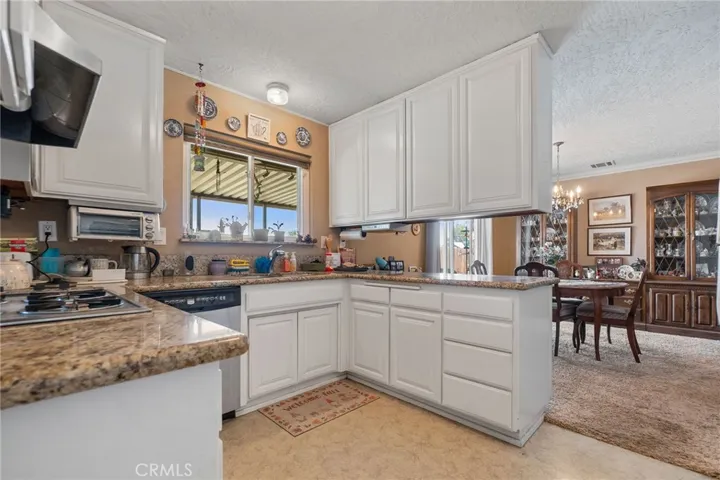 20990 Chama Road, Apple Valley, California 92308
