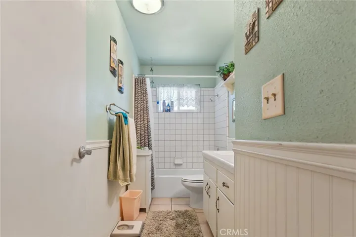 20990 Chama Road, Apple Valley, California 92308