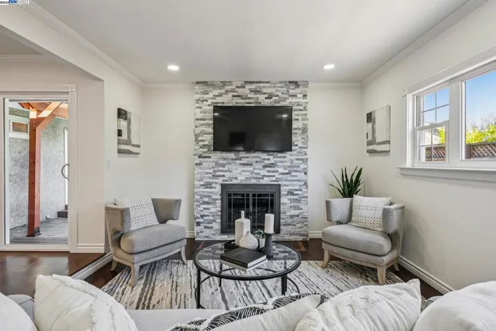 4661 Holland Dr, Pleasanton, California 94588
