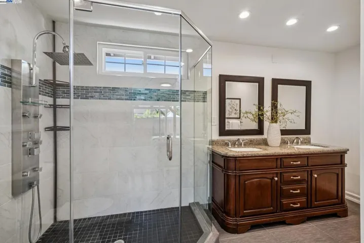 4661 Holland Dr, Pleasanton, California 94588