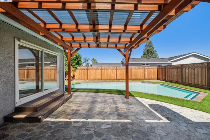 4661 Holland Dr, Pleasanton, California 94588