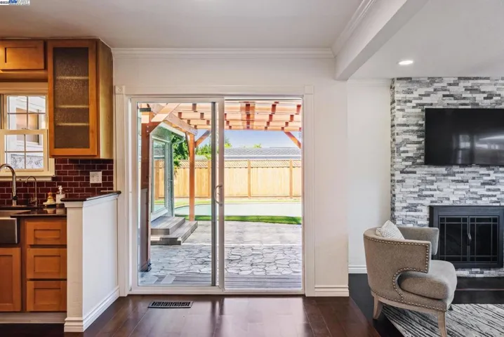 4661 Holland Dr, Pleasanton, California 94588