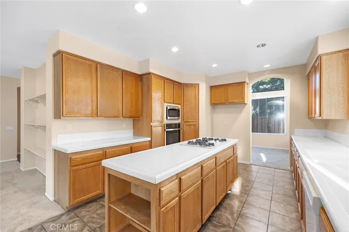 23515 Mountainside Court, Murrieta, California 92562