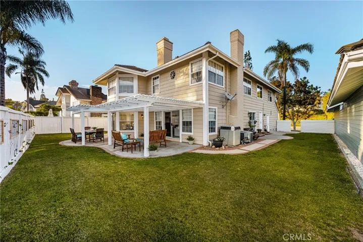 Room for a pool or a swanky entertaining haven? Yes, please.