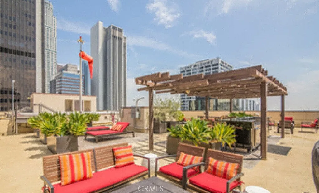 655 S Hope Street 607, Los Angeles, California 90017 home-pic-14