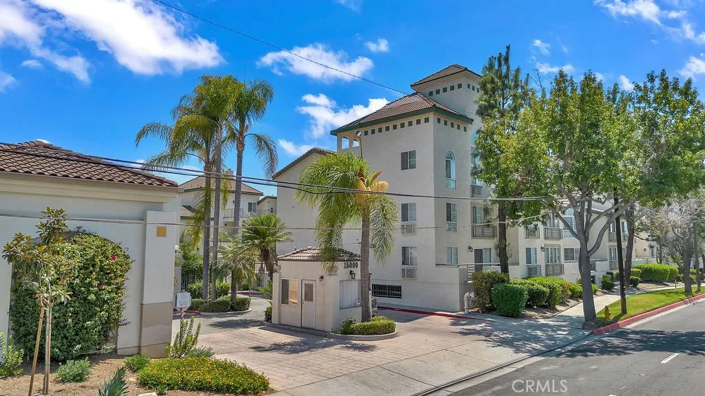 15000 Downey Avenue 231, Paramount, California 90723, 1 Bedroom Bedrooms, ,1 BathroomBathrooms,Residential,For Sale,Downey,DW25176605