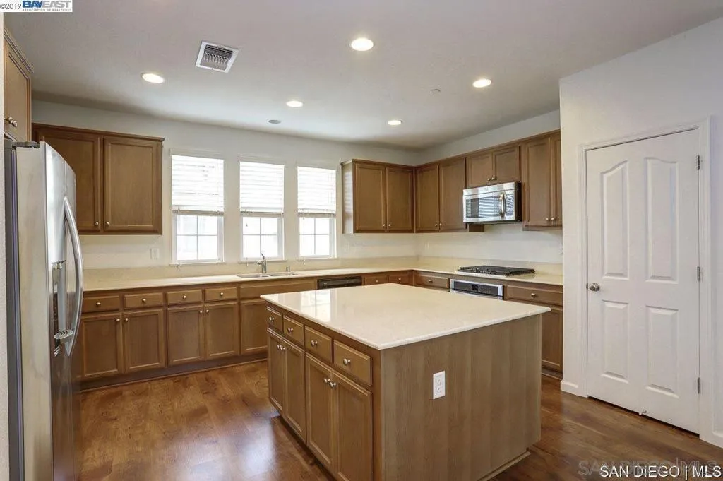 75 Middleton Pl, Hayward, California 94544 home-pic-18