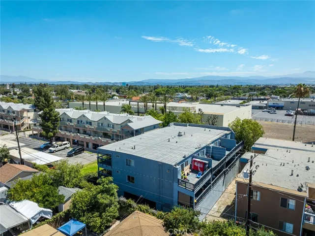 1810 S Broadway, Santa Ana
