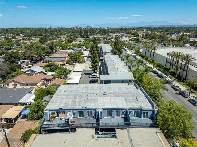 1810 S Broadway, Santa Ana - Large Balconies