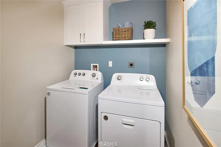 MODEL HOME